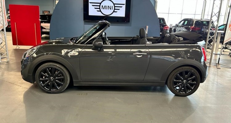 MINI CABRIOLET F57