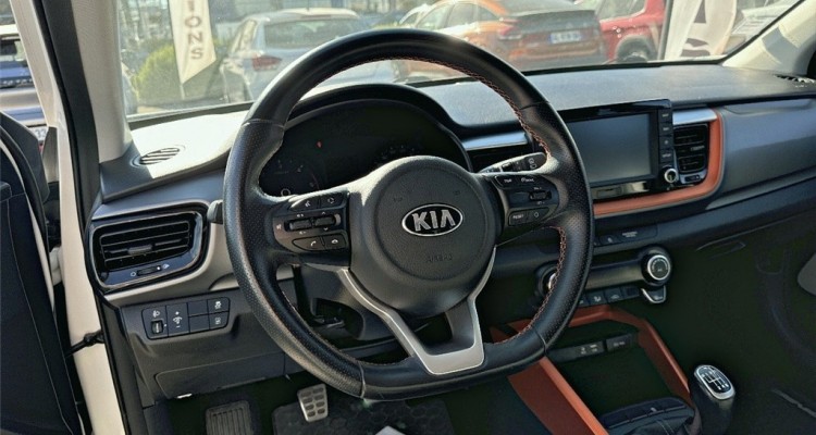 KIA STONIC