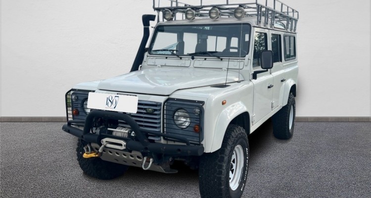 LAND ROVER DEFENDER 110 STATION WAGON