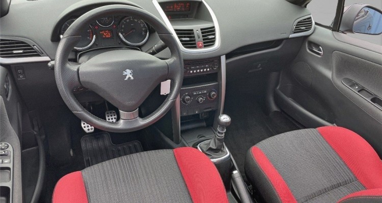 PEUGEOT 207 CC