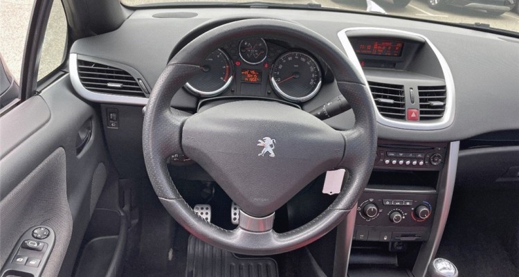 PEUGEOT 207 CC