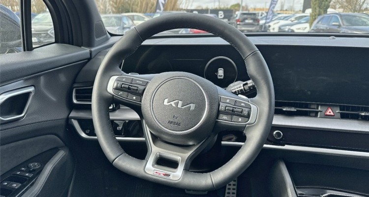 KIA SPORTAGE V