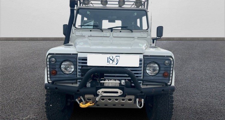 LAND ROVER DEFENDER 110 STATION WAGON