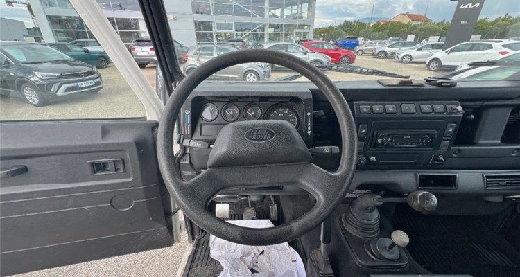 LAND ROVER DEFENDER 110 STATION WAGON