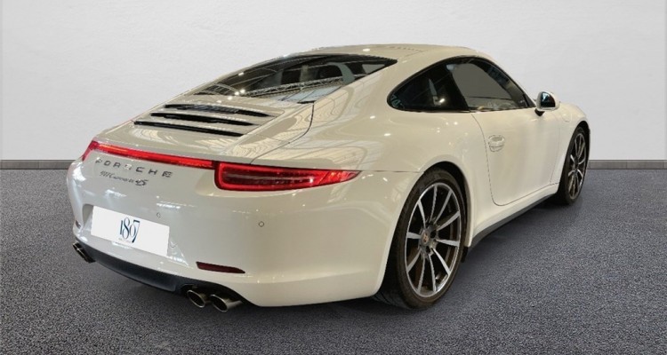 PORSCHE 911 TYPE 991