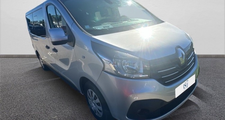 RENAULT TRAFIC COMBI