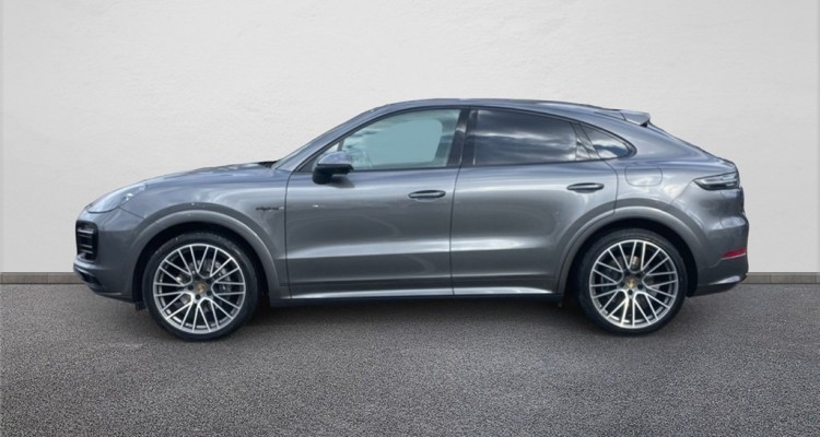 PORSCHE CAYENNE COUPE